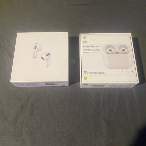 BRAN NEW AIRPODS GENERATION 3